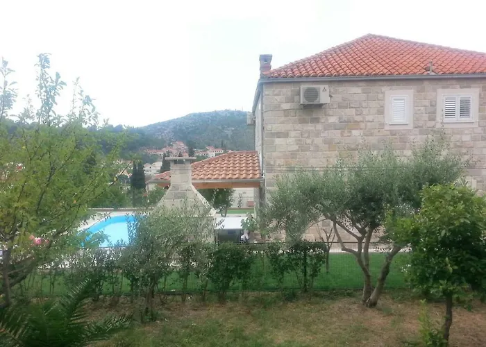 Family House Lise